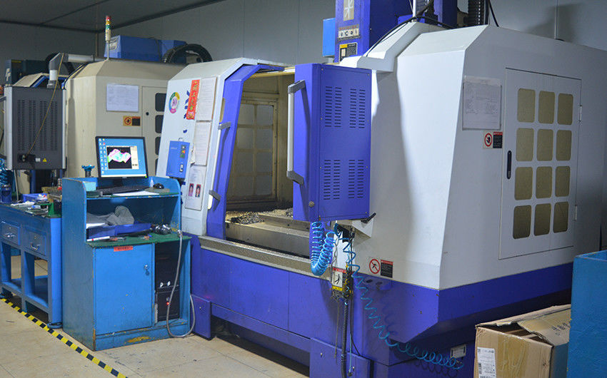 Shenzhen Xiaohongbao Technology Co., Ltd. ligne de production du fabricant