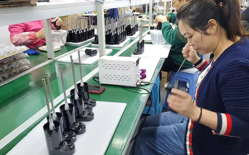 Shenzhen Xiaohongbao Technology Co., Ltd. ligne de production du fabricant